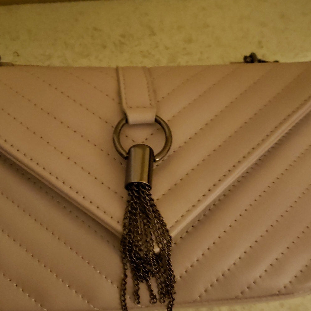 Gray chevron crossbody - Picture 3 of 10
